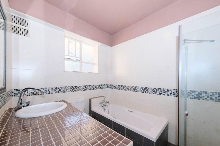 1 Bedroom Property for Sale in Killarney Gauteng