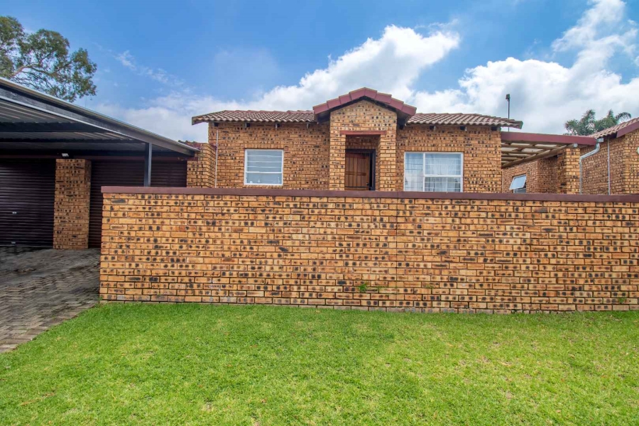 3 Bedroom Property for Sale in Honeypark Gauteng