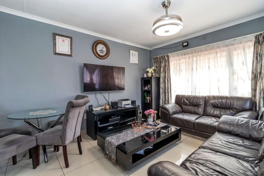 3 Bedroom Property for Sale in Honeypark Gauteng
