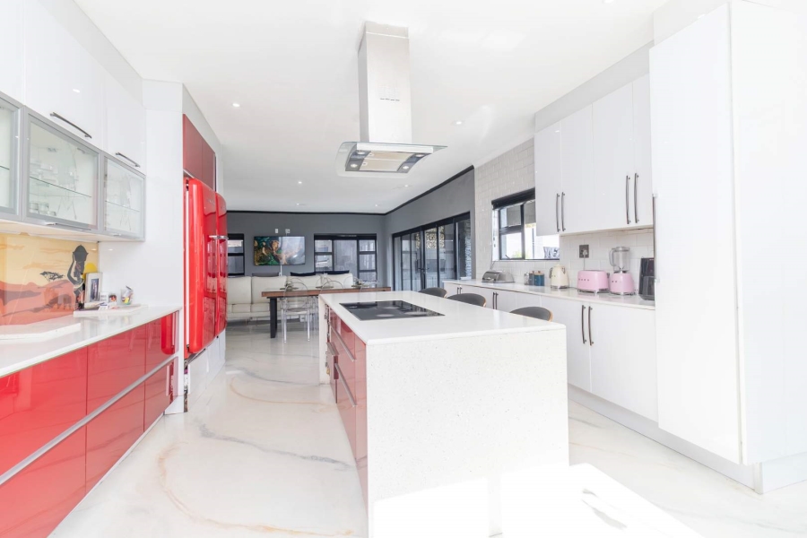 4 Bedroom Property for Sale in Pinehaven Gauteng