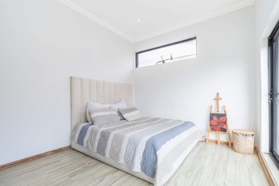 4 Bedroom Property for Sale in Pinehaven Gauteng