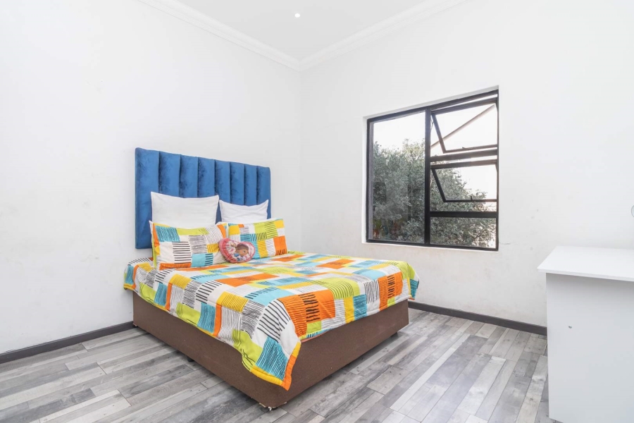 4 Bedroom Property for Sale in Pinehaven Gauteng