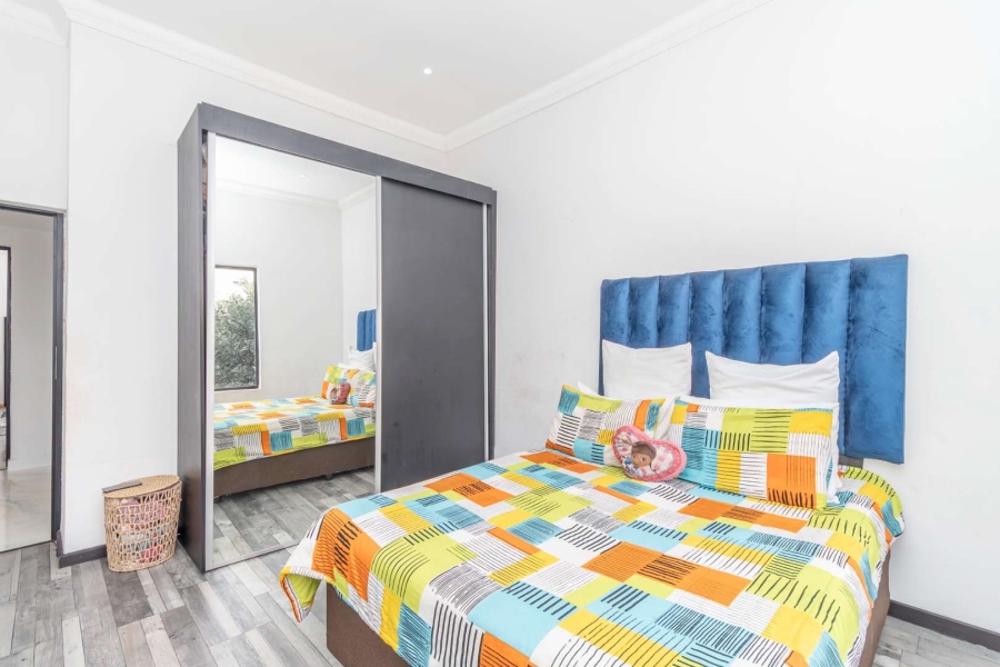 4 Bedroom Property for Sale in Pinehaven Gauteng