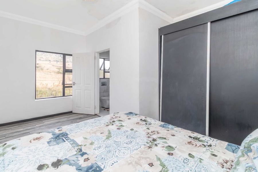 4 Bedroom Property for Sale in Pinehaven Gauteng