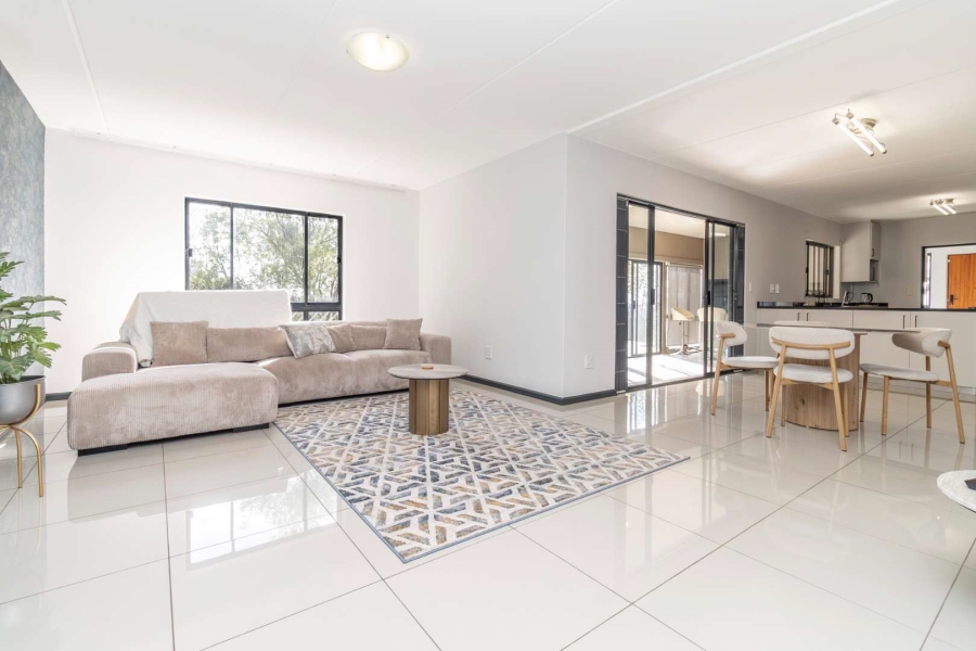 3 Bedroom Property for Sale in Pinehaven Gauteng