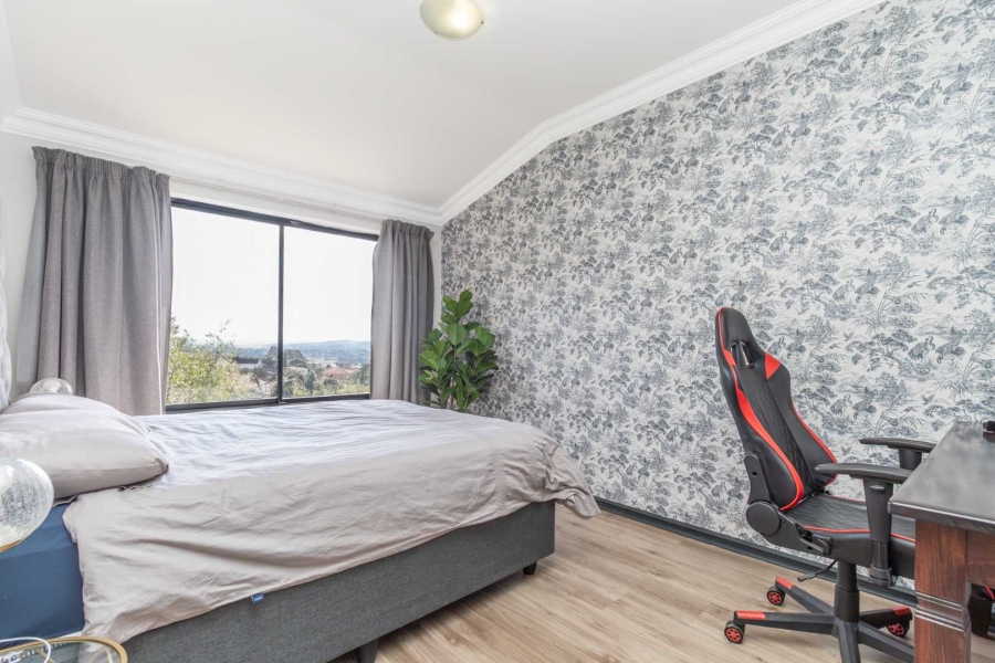 3 Bedroom Property for Sale in Pinehaven Gauteng