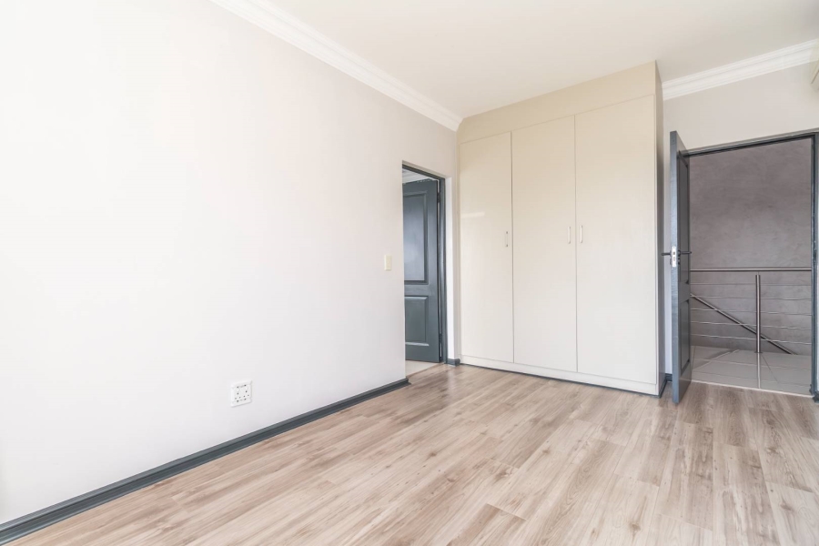 3 Bedroom Property for Sale in Pinehaven Gauteng