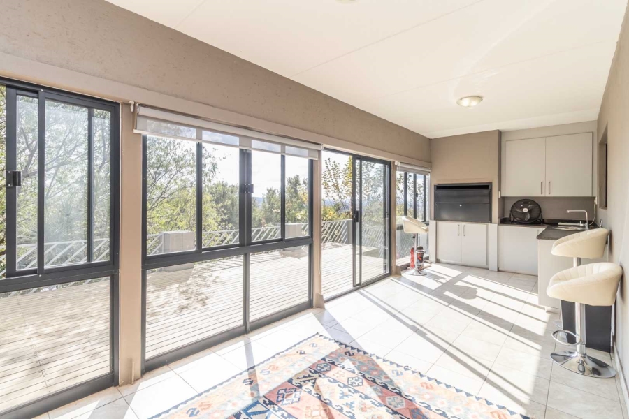 3 Bedroom Property for Sale in Pinehaven Gauteng