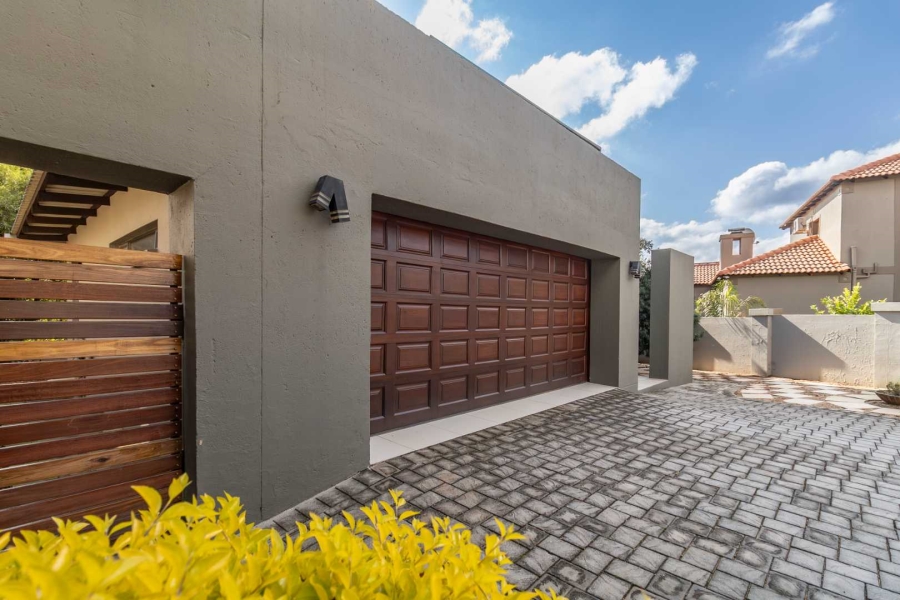 3 Bedroom Property for Sale in Pinehaven Gauteng