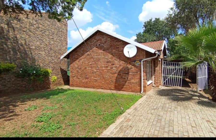 3 Bedroom Property for Sale in Mabopane Gauteng