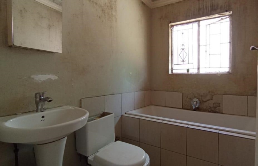 3 Bedroom Property for Sale in Mabopane Gauteng