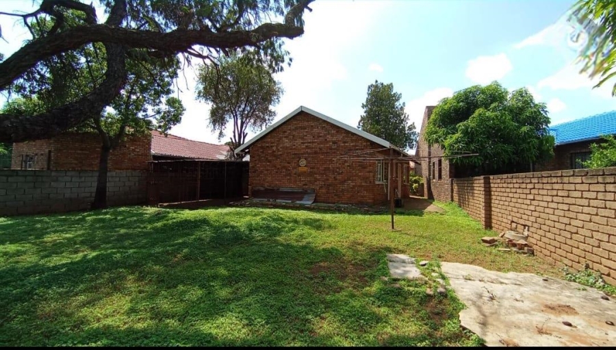 3 Bedroom Property for Sale in Mabopane Gauteng