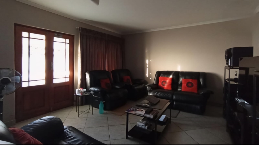3 Bedroom Property for Sale in Ninapark Gauteng