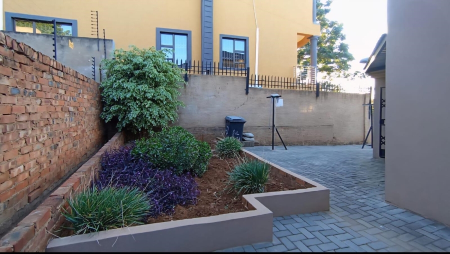 3 Bedroom Property for Sale in Ninapark Gauteng