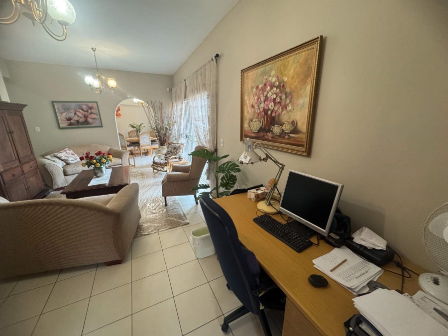 4 Bedroom Property for Sale in Bassonia Gauteng