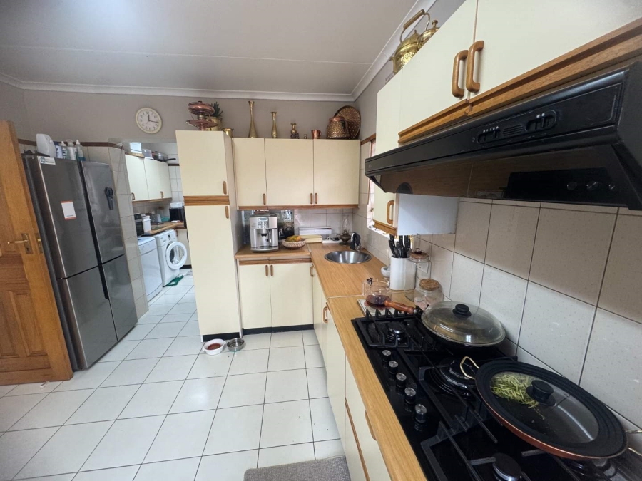 4 Bedroom Property for Sale in Bassonia Gauteng