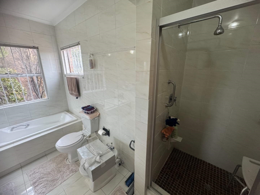 4 Bedroom Property for Sale in Bassonia Gauteng