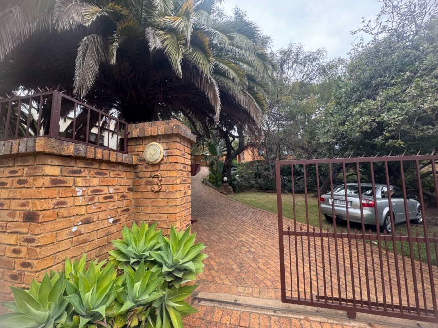 4 Bedroom Property for Sale in Bassonia Gauteng