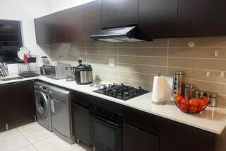 3 Bedroom Property for Sale in Greenstone Hill Gauteng