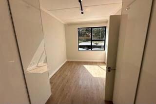1 Bedroom Property for Sale in Sandringham Gauteng