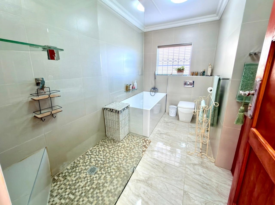 3 Bedroom Property for Sale in Mulbarton Gauteng