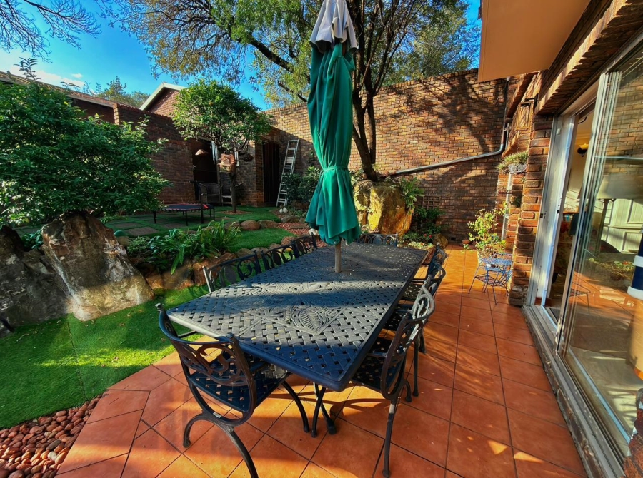3 Bedroom Property for Sale in Mulbarton Gauteng