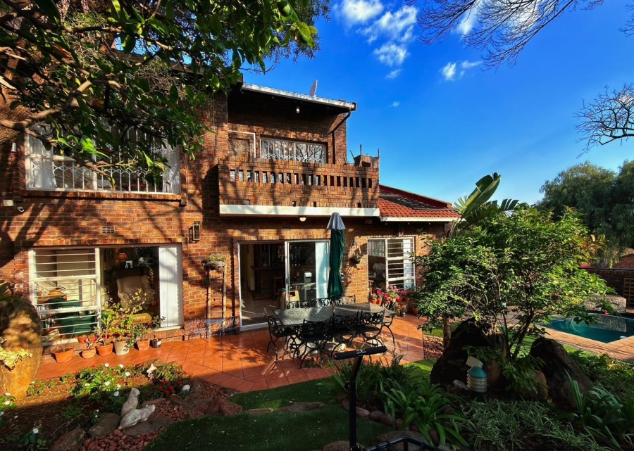 3 Bedroom Property for Sale in Mulbarton Gauteng