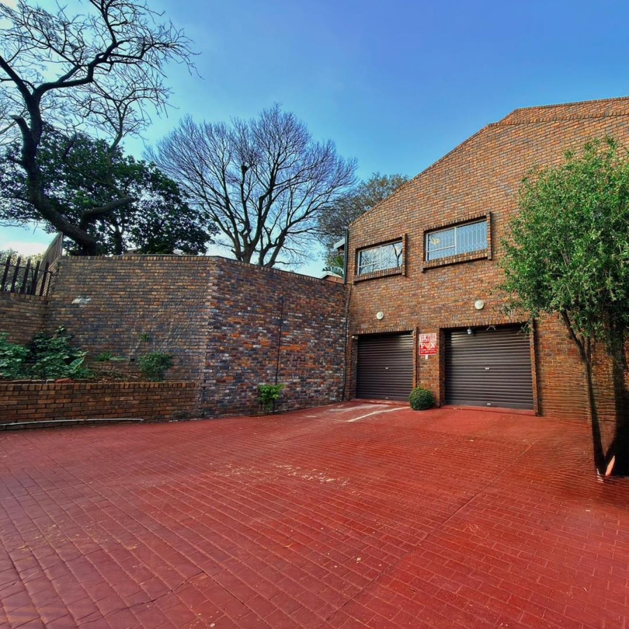 3 Bedroom Property for Sale in Mulbarton Gauteng