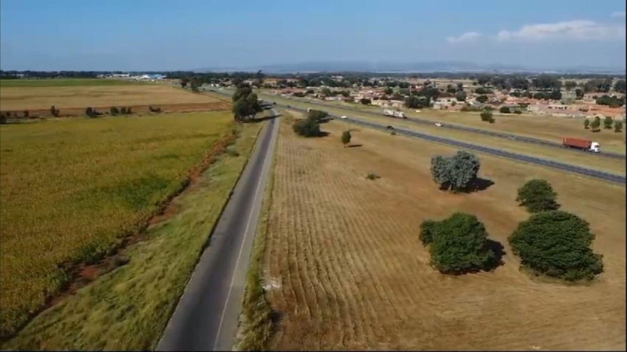 Commercial Property for Sale in Valley Settlements A H Gauteng