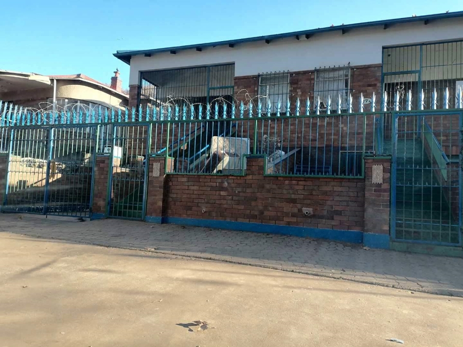 3 Bedroom Property for Sale in Johannesburg Central Gauteng