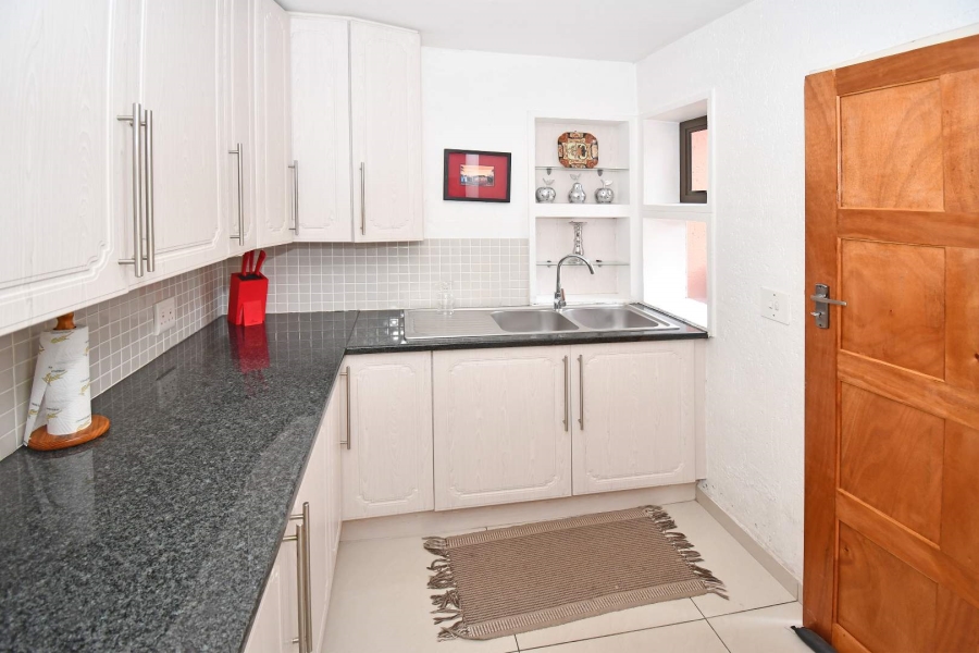 5 Bedroom Property for Sale in Lonehill Gauteng