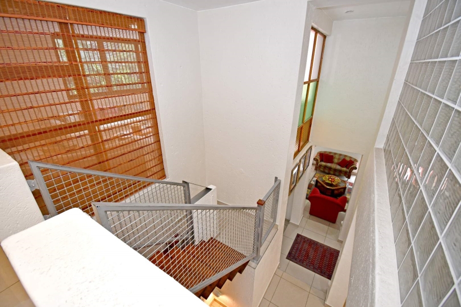 5 Bedroom Property for Sale in Lonehill Gauteng