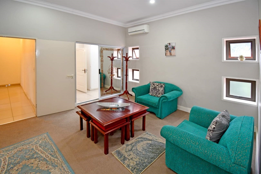 5 Bedroom Property for Sale in Lonehill Gauteng