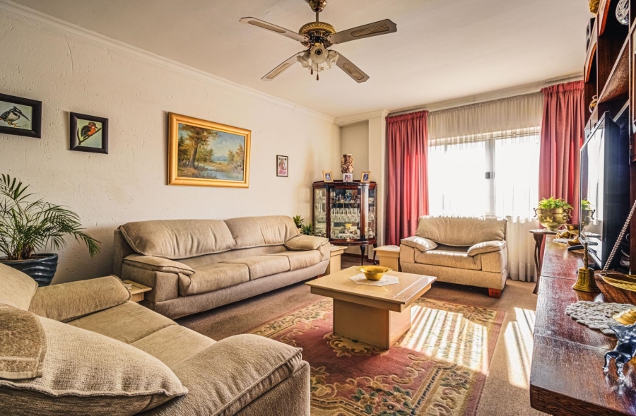 2 Bedroom Property for Sale in Norton Home Estate AH Gauteng