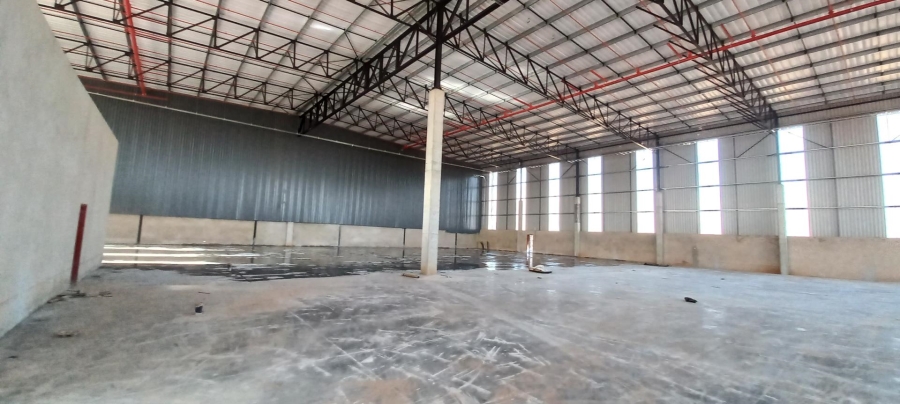 To Let Commercial Property for Rent in Gosforth Park Gauteng