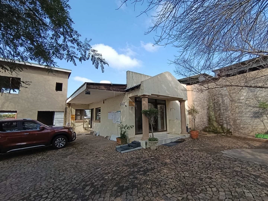 12 Bedroom Property for Sale in Bredell Gauteng