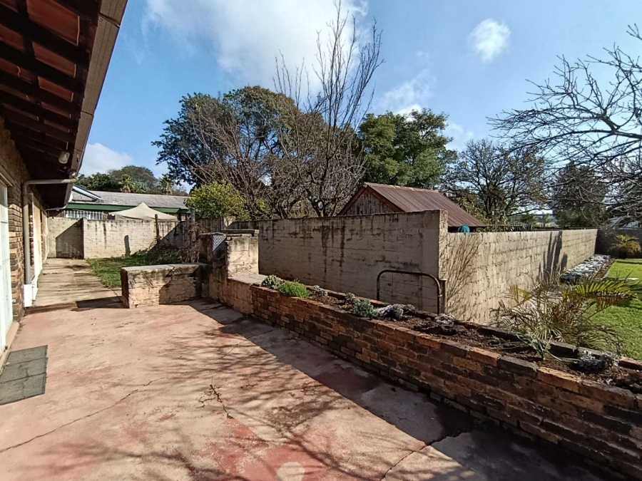 12 Bedroom Property for Sale in Bredell Gauteng
