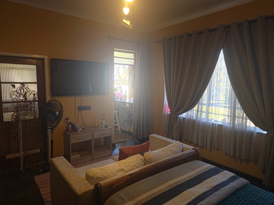 4 Bedroom Property for Sale in Florentia Gauteng