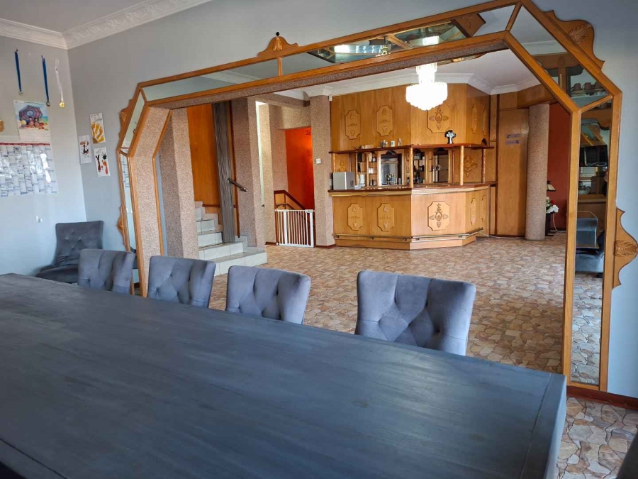 8 Bedroom Property for Sale in Bassonia Gauteng