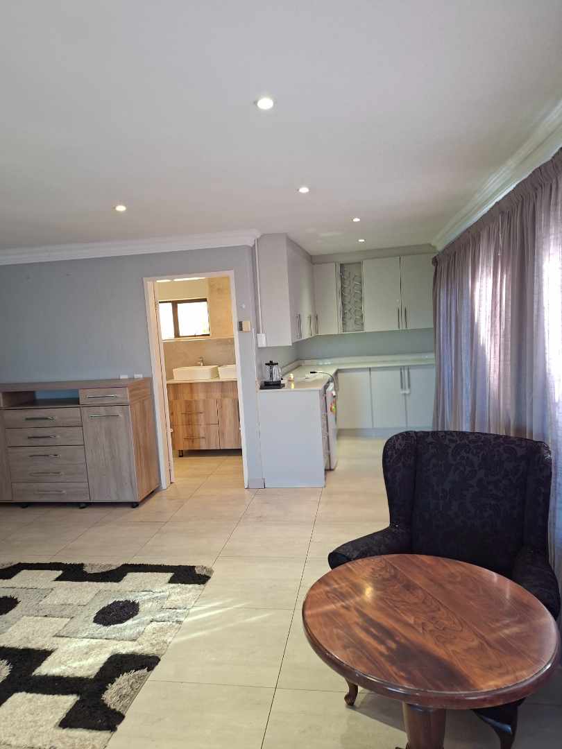 8 Bedroom Property for Sale in Bassonia Gauteng