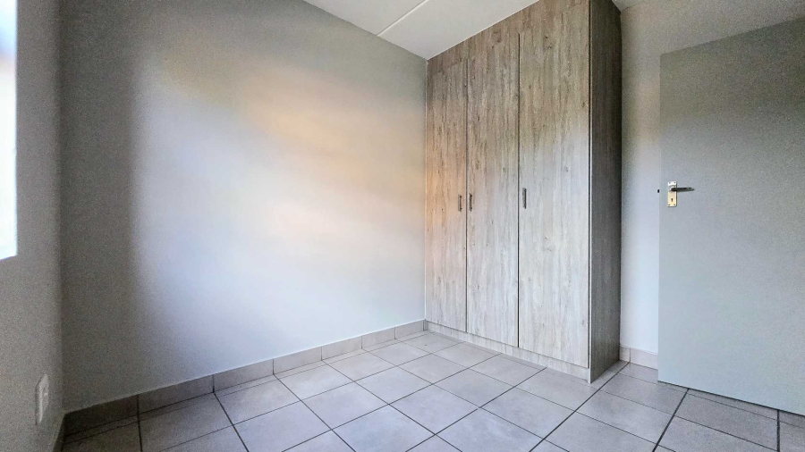 2 Bedroom Property for Sale in La Montagne Gauteng