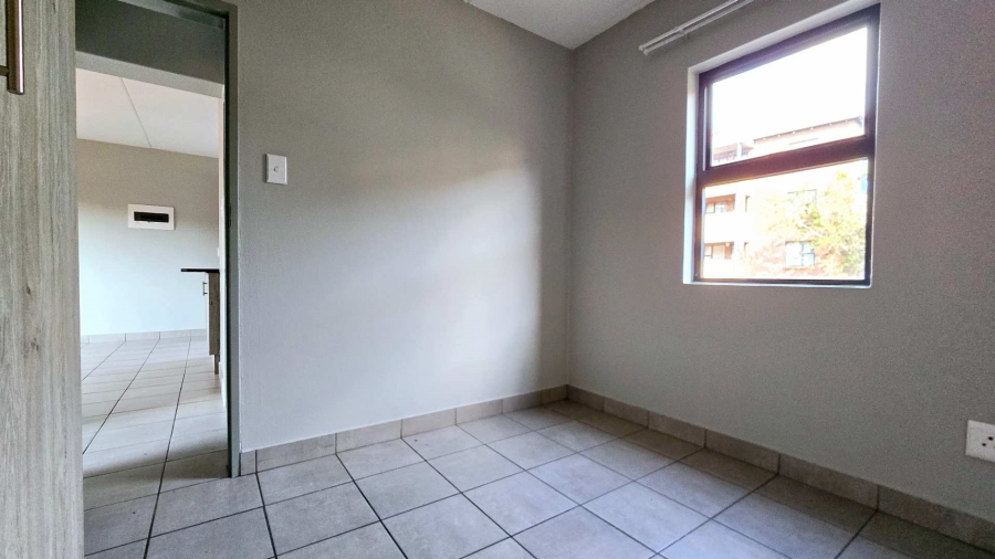 2 Bedroom Property for Sale in La Montagne Gauteng