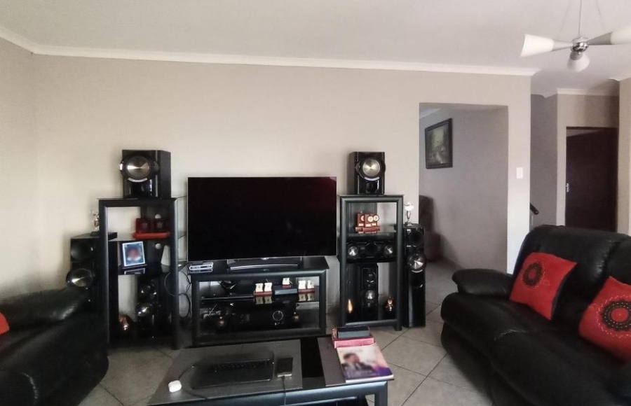 3 Bedroom Property for Sale in Ninapark Gauteng