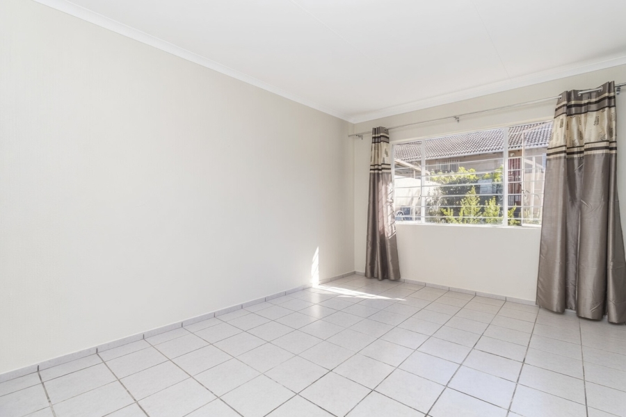 1 Bedroom Property for Sale in Northwold Gauteng