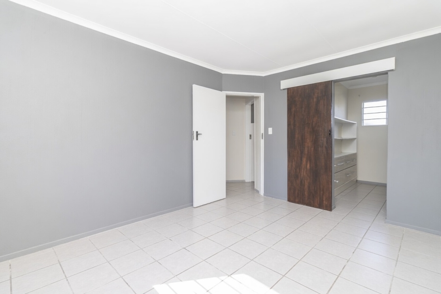 1 Bedroom Property for Sale in Northwold Gauteng