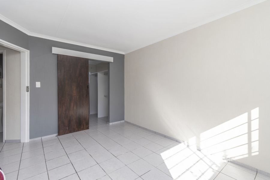 1 Bedroom Property for Sale in Northwold Gauteng