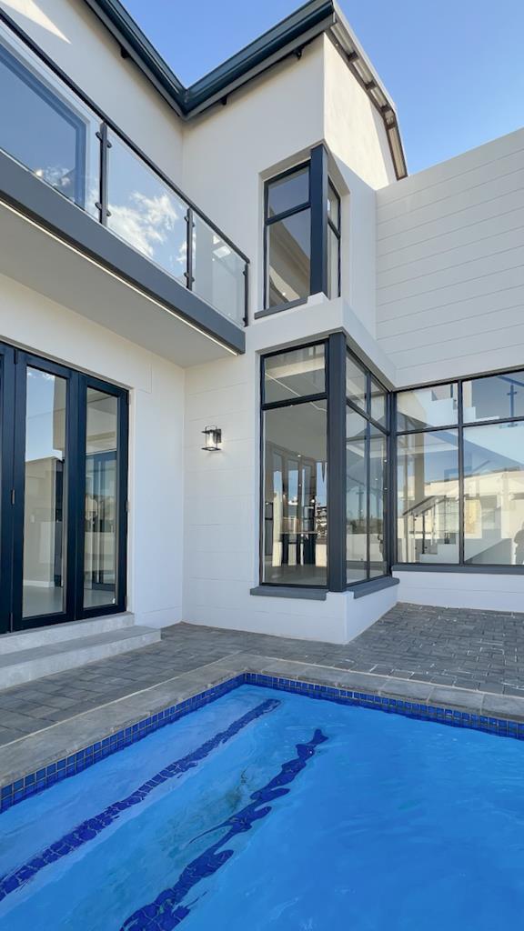 4 Bedroom Property for Sale in Fountainbrook Estate Gauteng