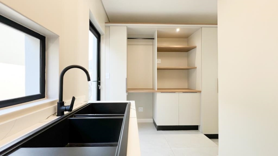 4 Bedroom Property for Sale in Fountainbrook Estate Gauteng