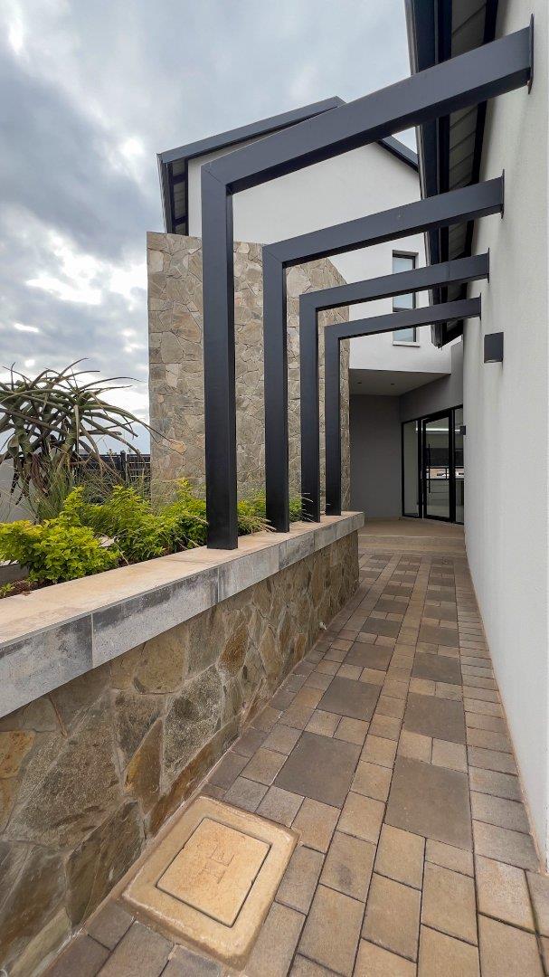 4 Bedroom Property for Sale in Fountainbrook Estate Gauteng