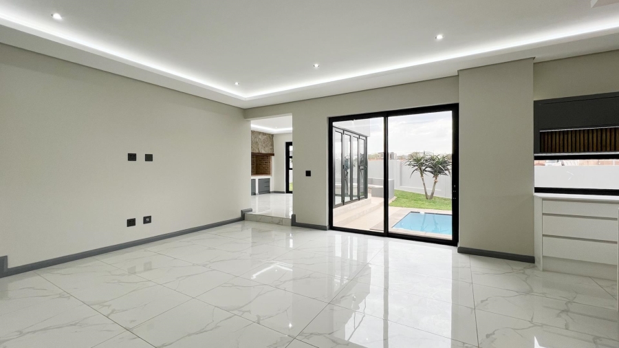 4 Bedroom Property for Sale in Fountainbrook Estate Gauteng